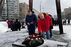Зюзинская межрайонная прокуратура г. Москвы приняла участие в церемонии возложения цветов